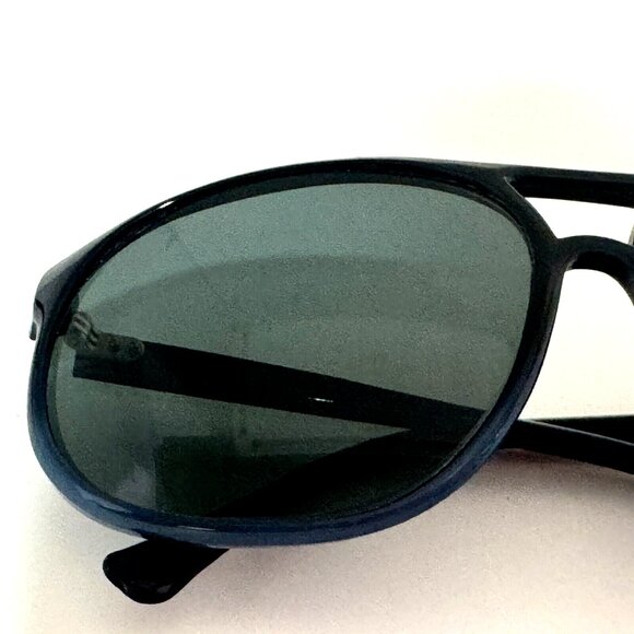 Ocean Waves Aviator Polarized Sunglasses Blue Ombre + Case - Picture 11 of 11